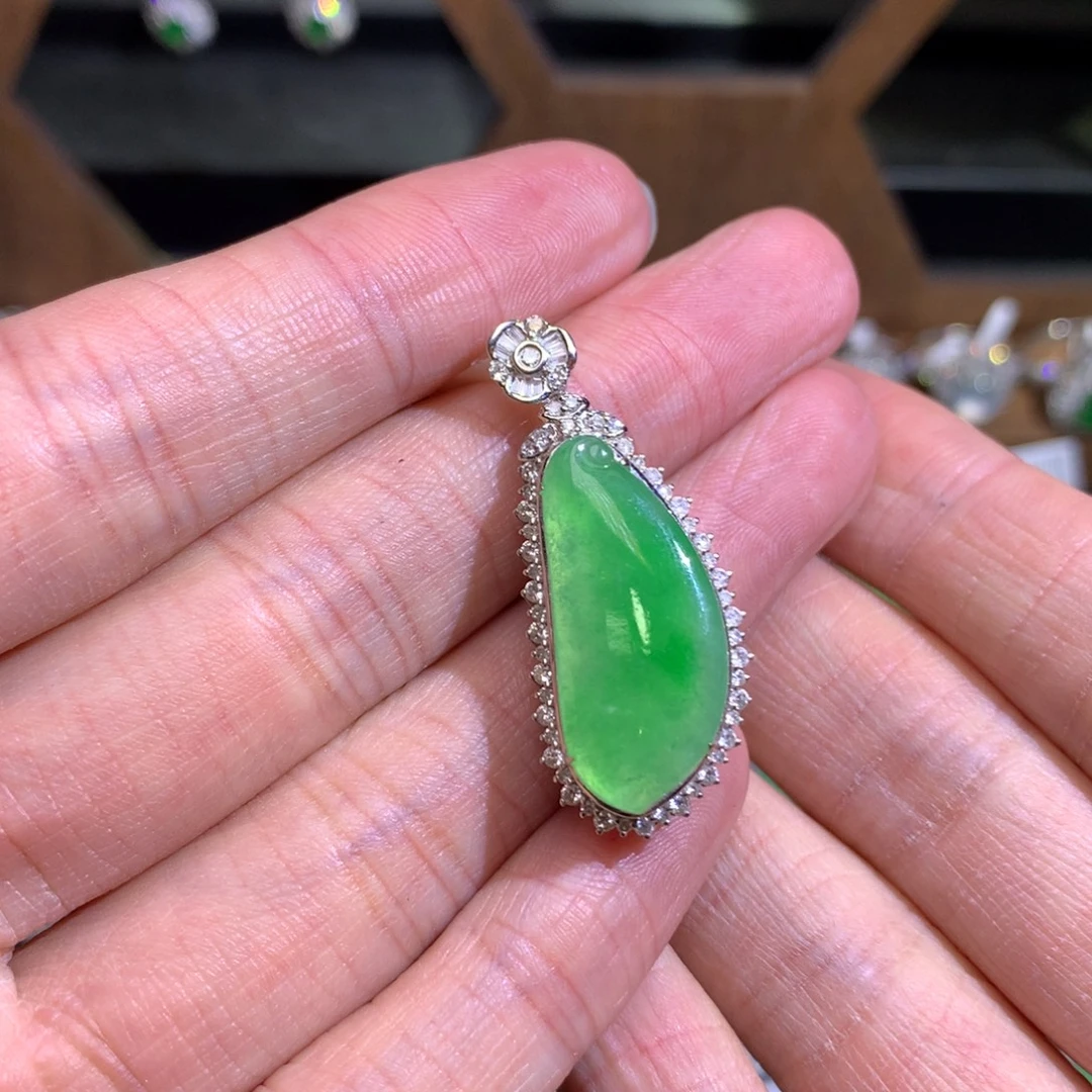 翡翠18K金镶嵌吊坠(不含链)