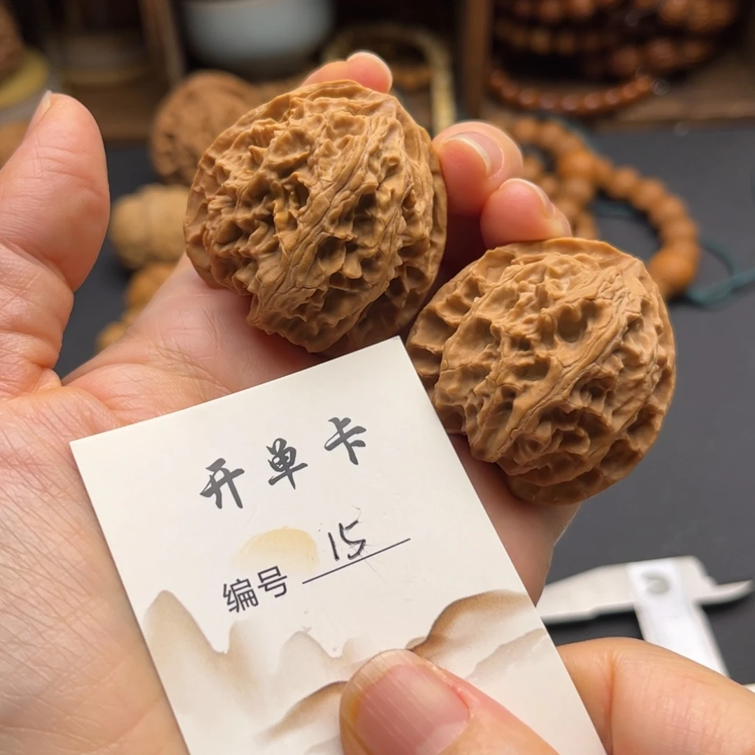 文玩核桃把件文玩核桃把玩核桃