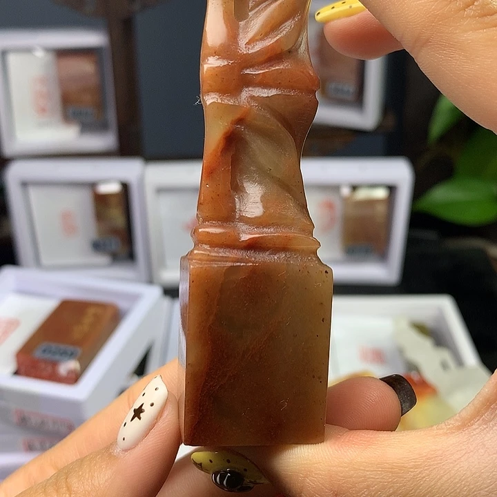 寿山石印石何****机寿山石节节高升