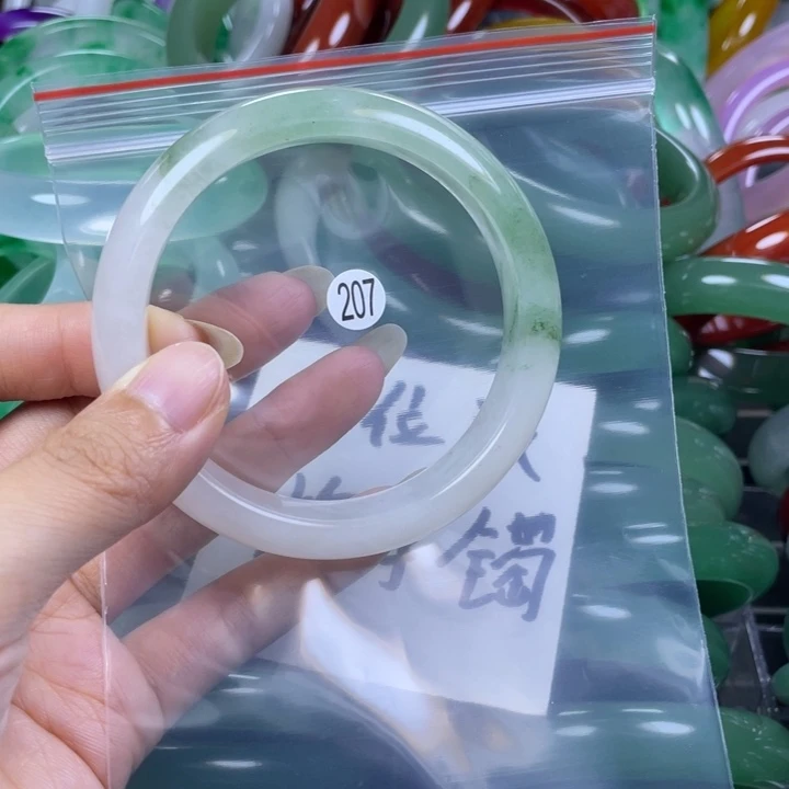 未镶嵌手镯石英质玉60