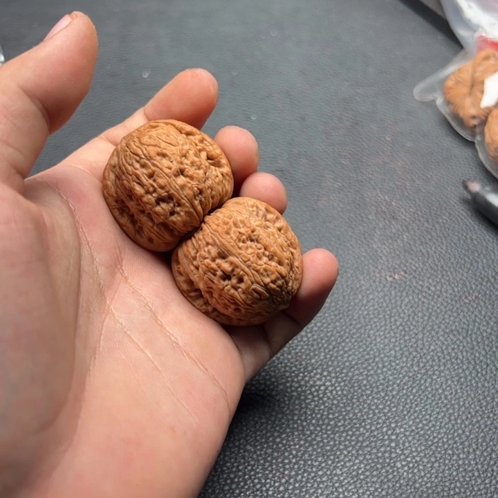 文玩核桃吊坠无**惧13号核桃