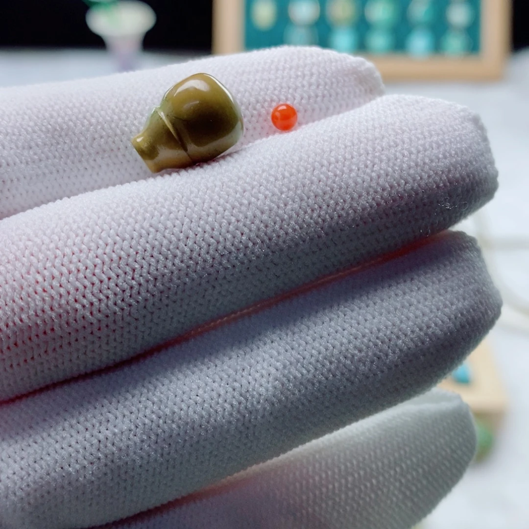 未镶嵌南红玛瑙珠宝奇石