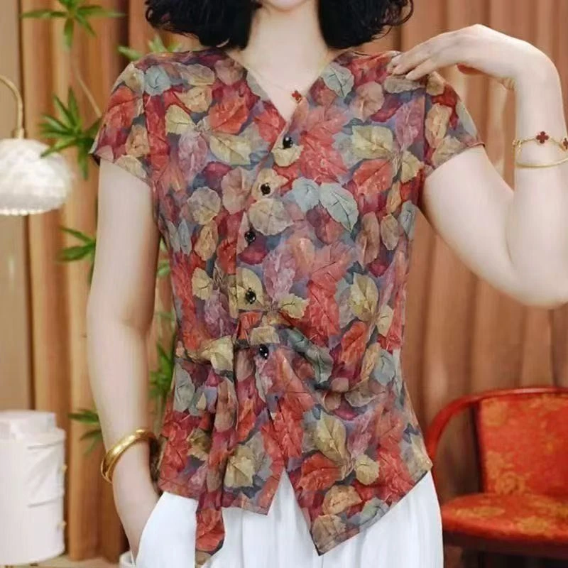 夏季新款休闲洋气红花V领短袖气质百搭宽松显瘦小衫