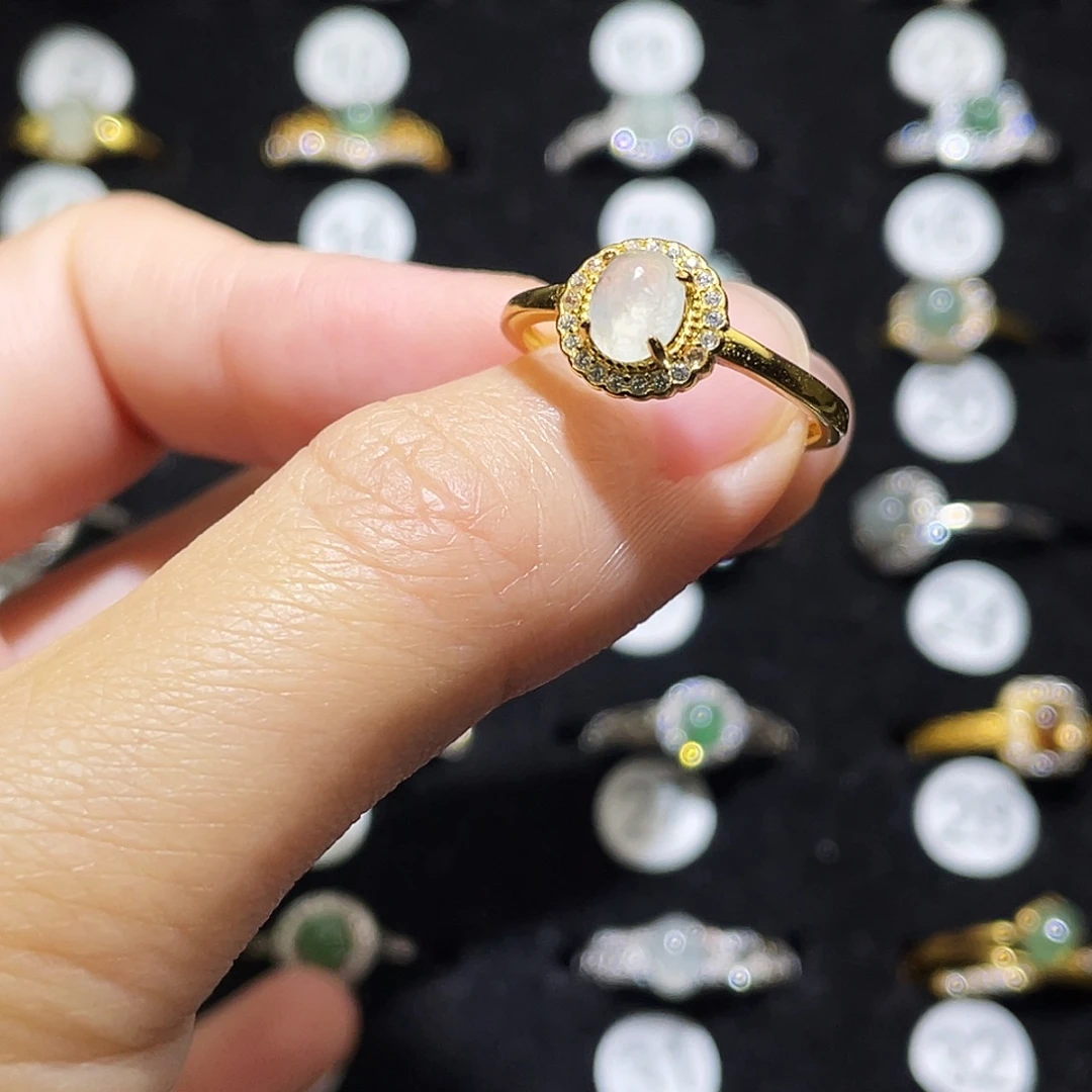 翡翠未镶嵌戒指戒指