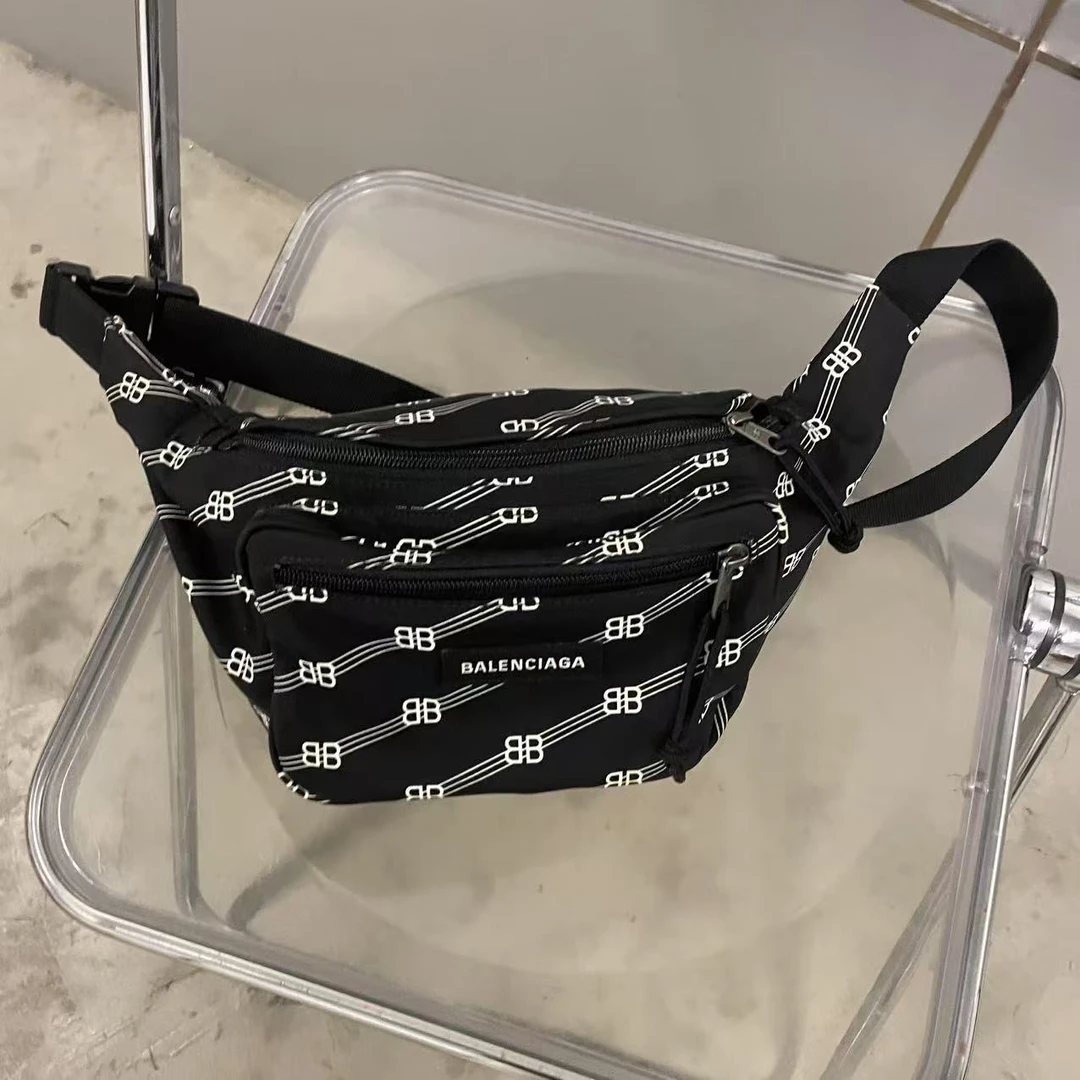 95新 Balenciaga/巴黎世家 推荐经典 黑白拼色 腰包 胸包