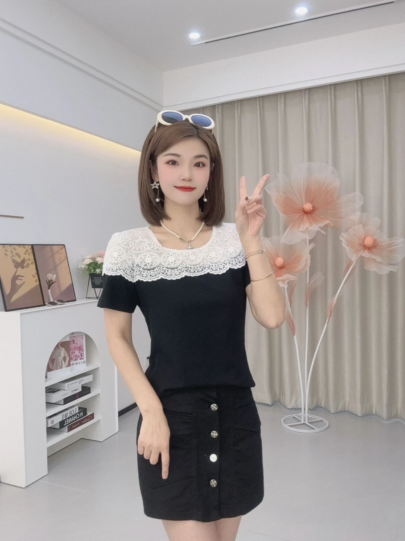 【萧萧】2025夏季新款刺绣小香风气质时尚夏季拼接夏天穿的短袖t恤