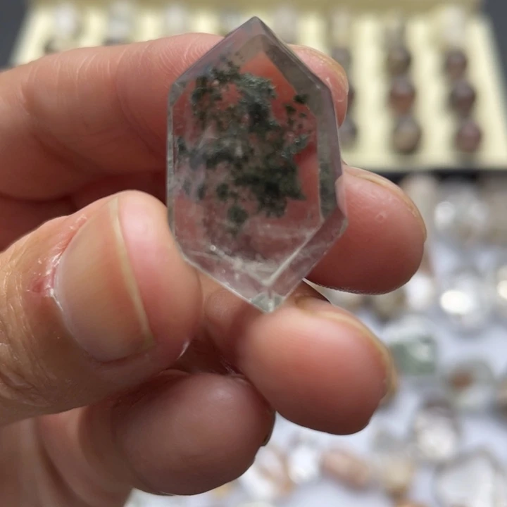纯天然粉色幽灵碧玺（处理）