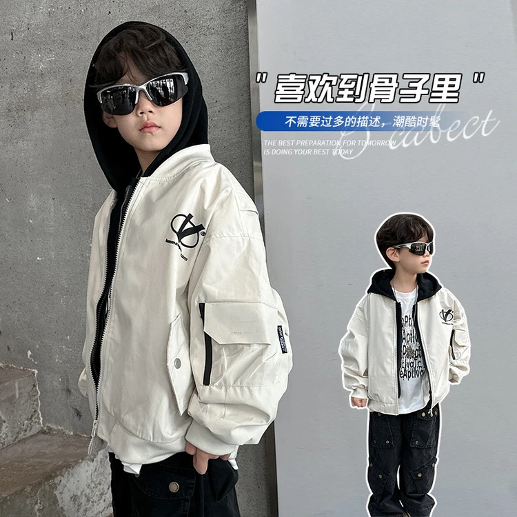 男童春秋外套2025新款儿童时髦炸街痞帅春装男孩宽松连帽冲锋衣潮