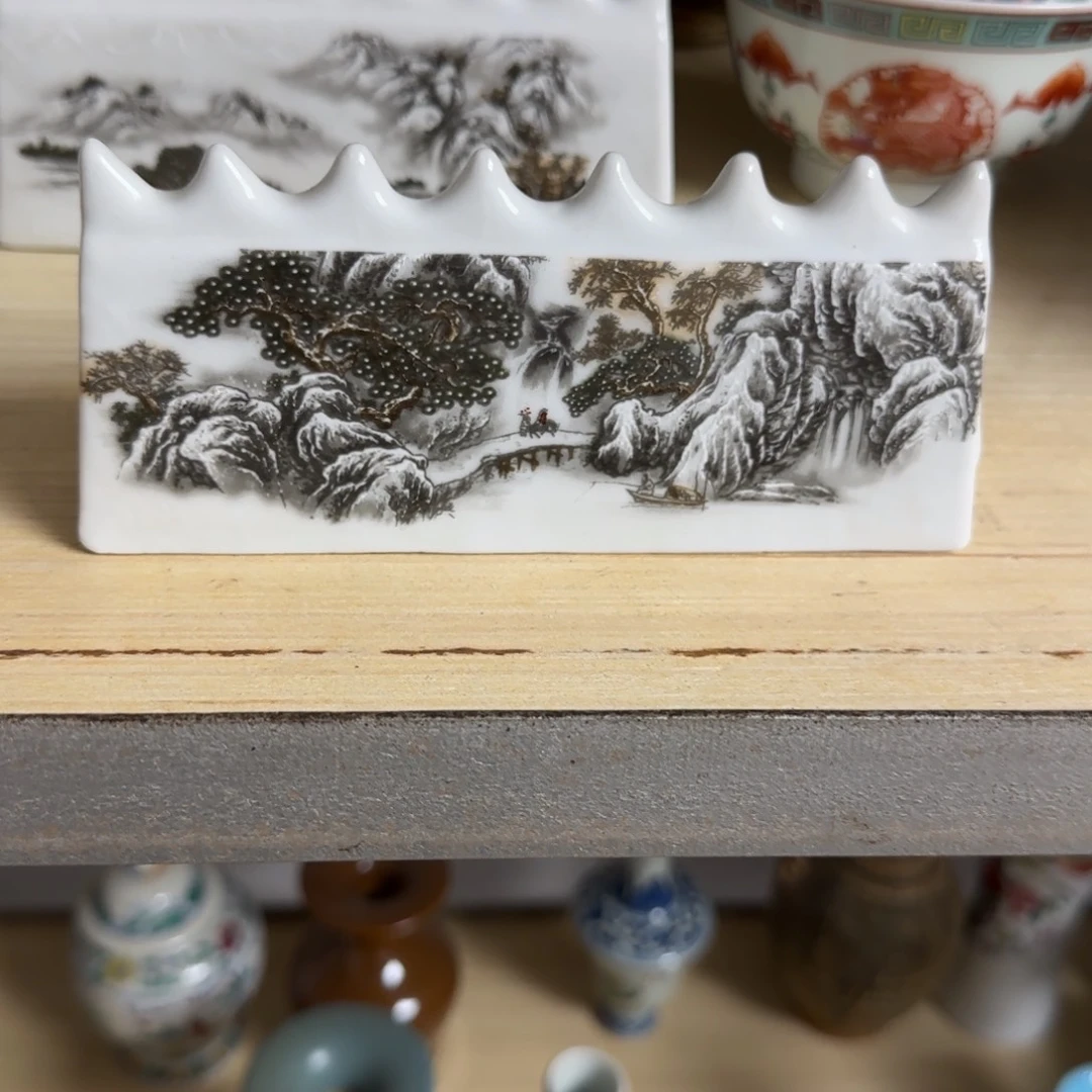 红***坊摆件瓷器的工艺技术与艺术