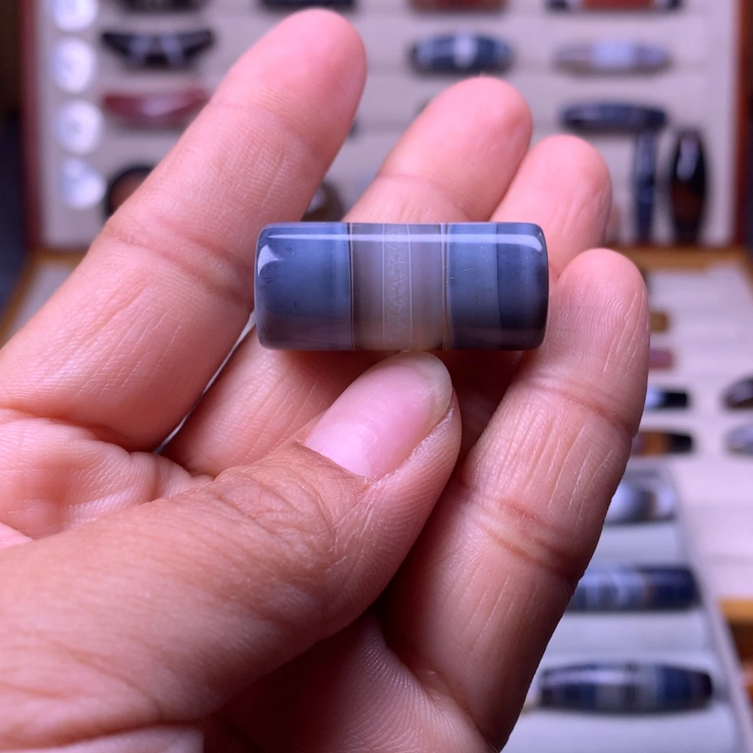 玛瑙/玉髓未镶嵌珠宝奇石