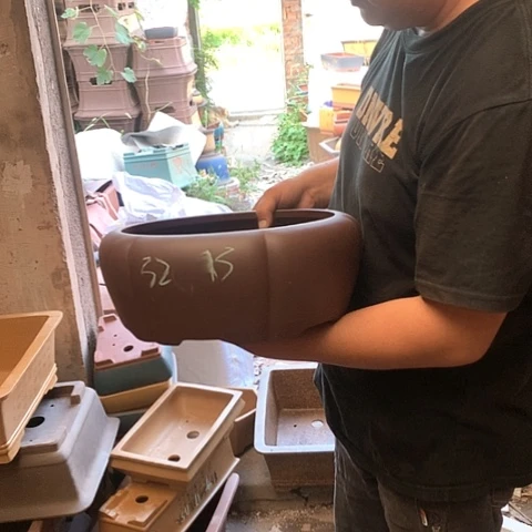 紫砂花盆手工制作