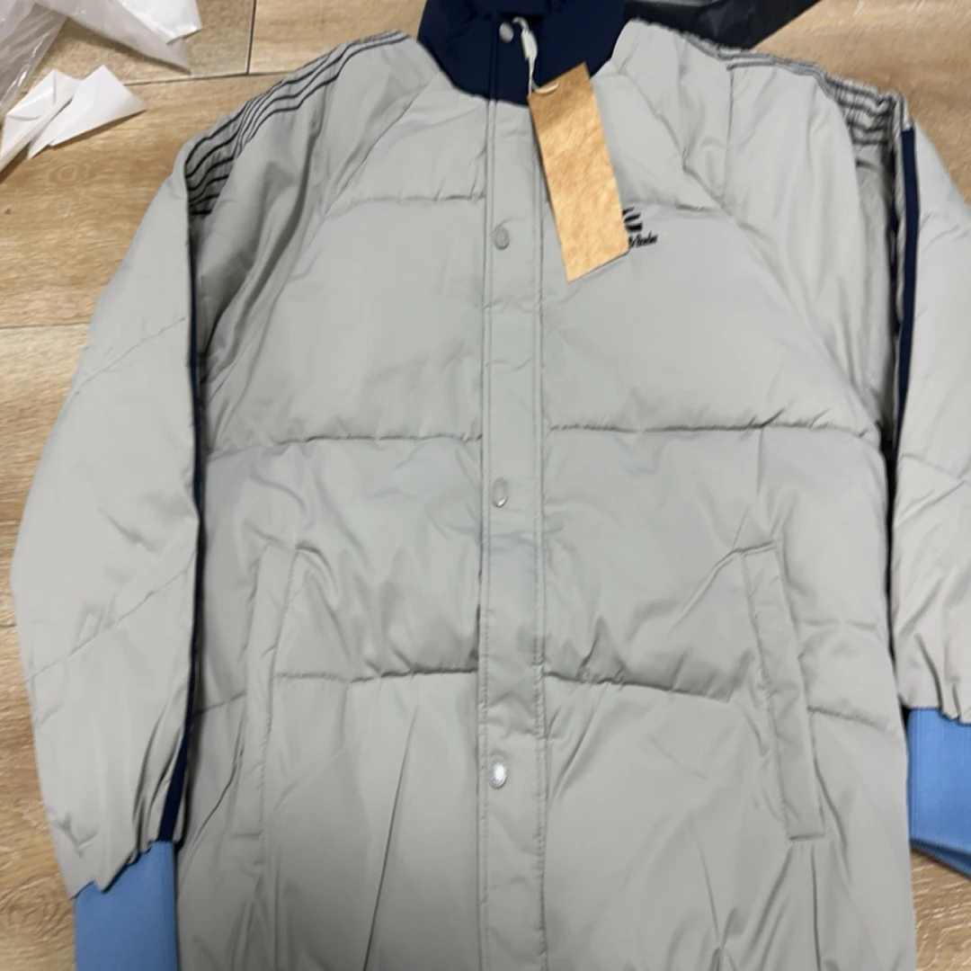 老六家擦肩拼接撞色棉服