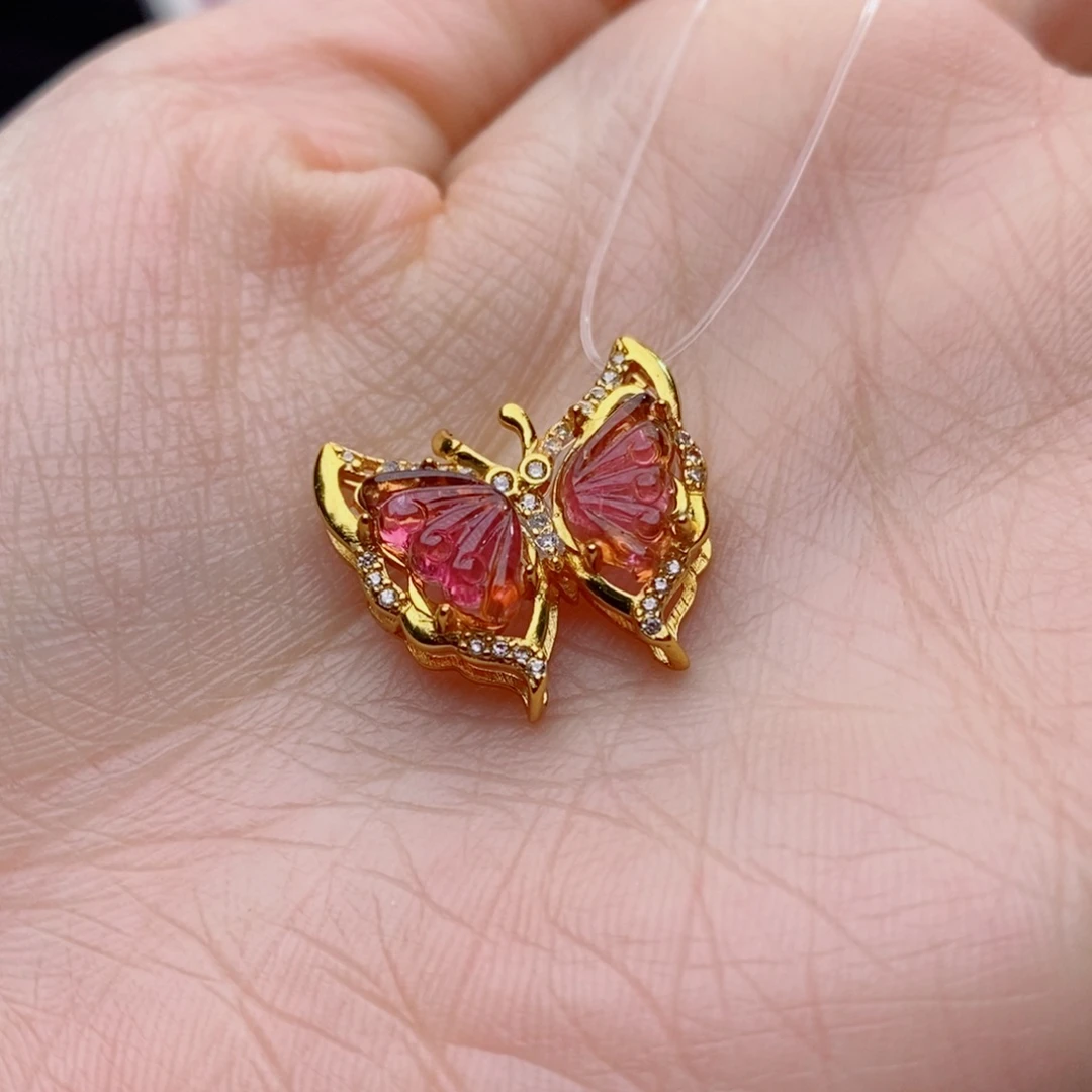 颈饰未镶嵌碧玺蝴蝶魔盒yy