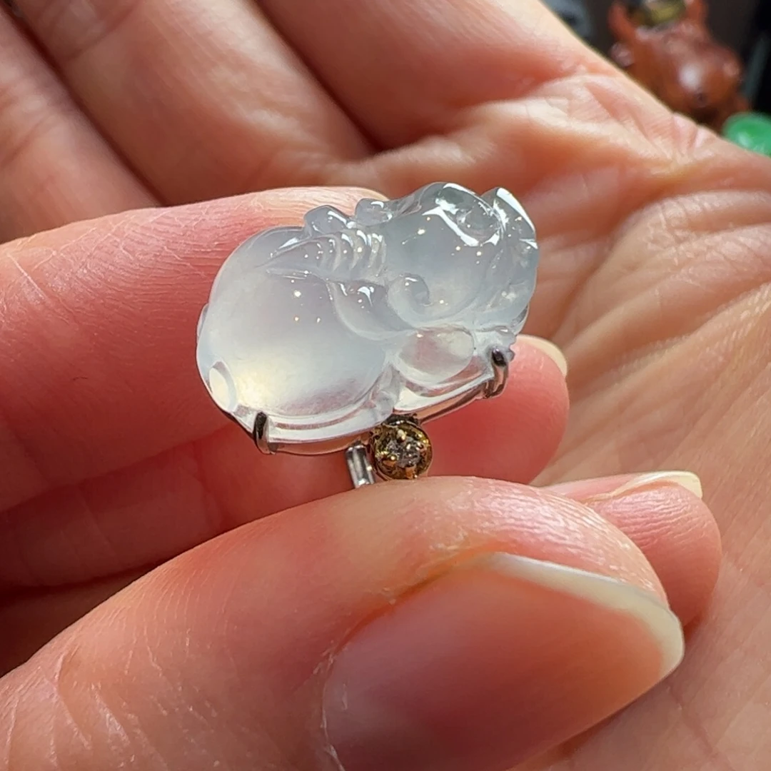 18K金镶嵌戒指翡翠缅料天然翡翠A货