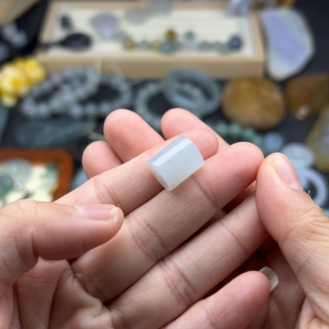 颈饰未镶嵌翡翠筒珠
