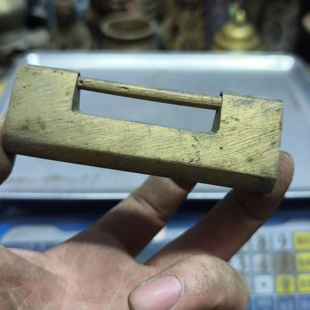 花***定铜器13.666666666666666