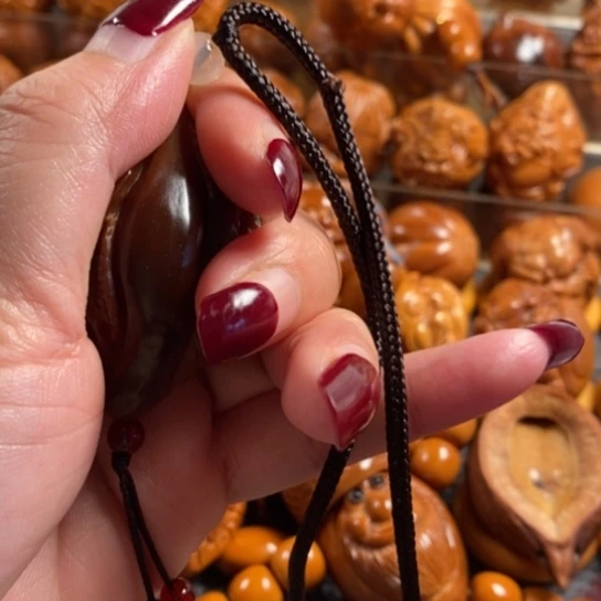 橄榄核吊坠巴西玉华独款三面