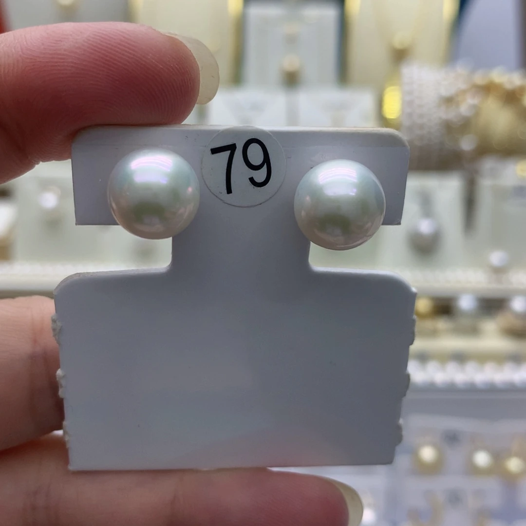 18K金镶嵌淡水珍珠耳饰