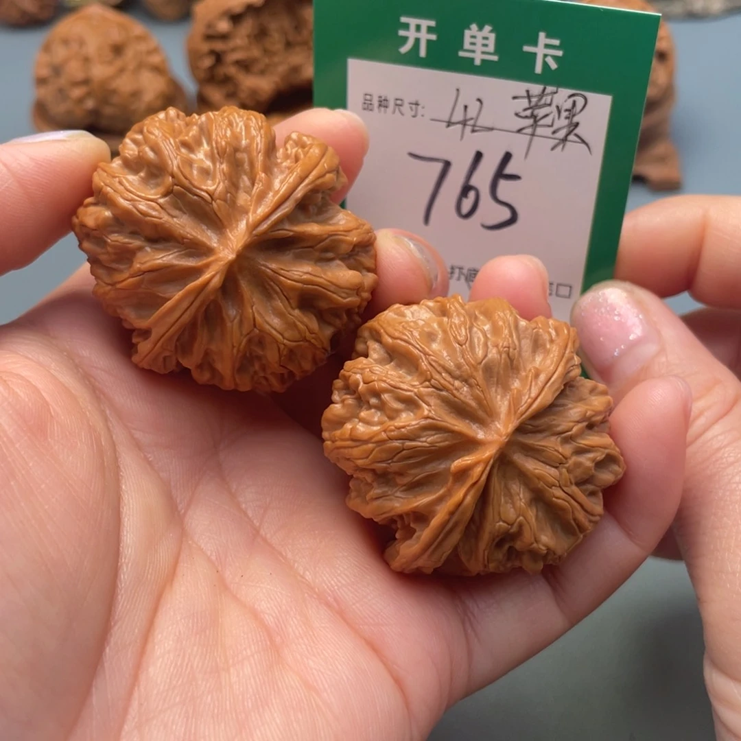 吊坠桃核文玩核桃