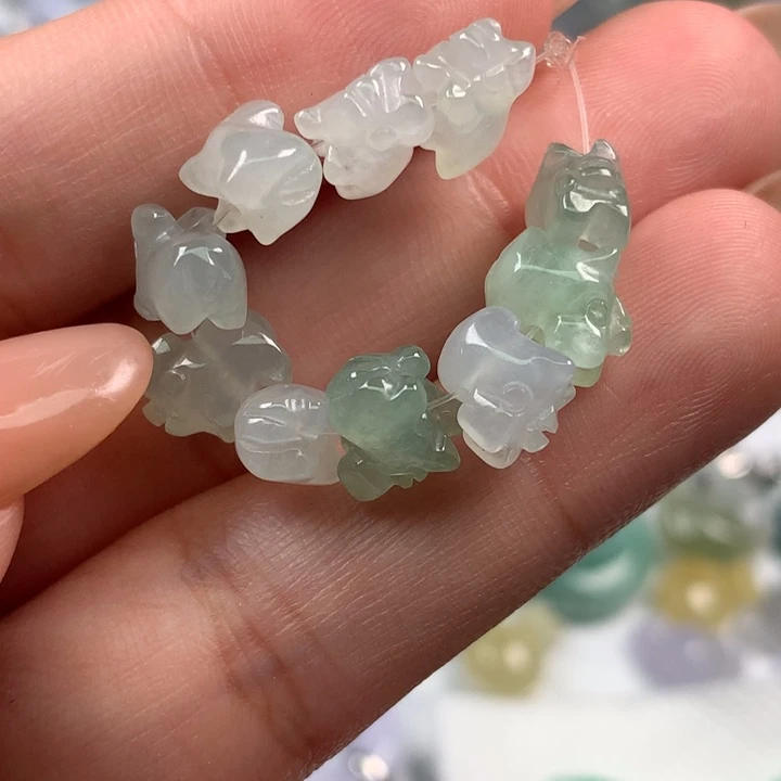 翡翠未镶嵌项圈翡翠