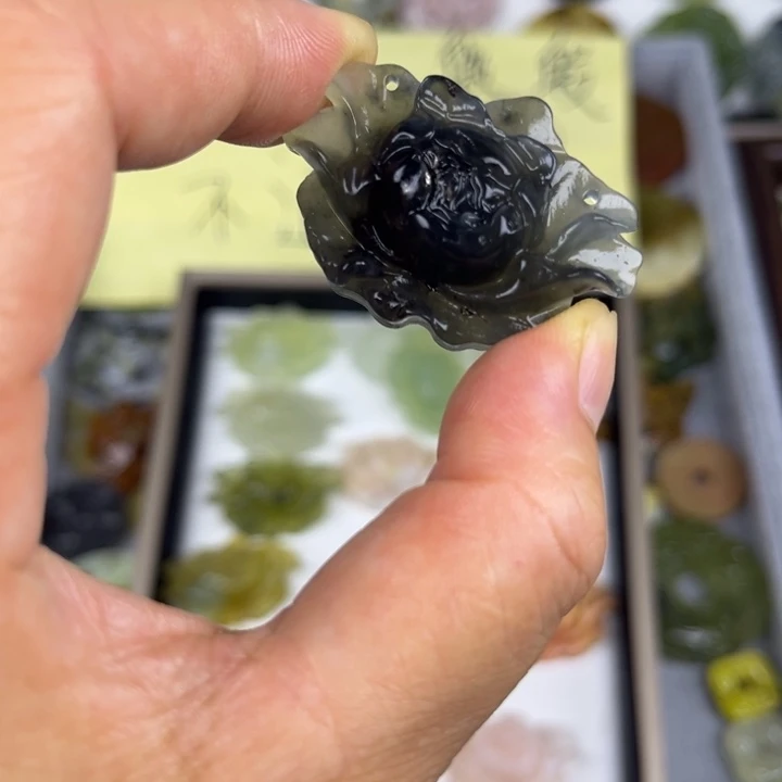 合金蛇纹石玉车挂