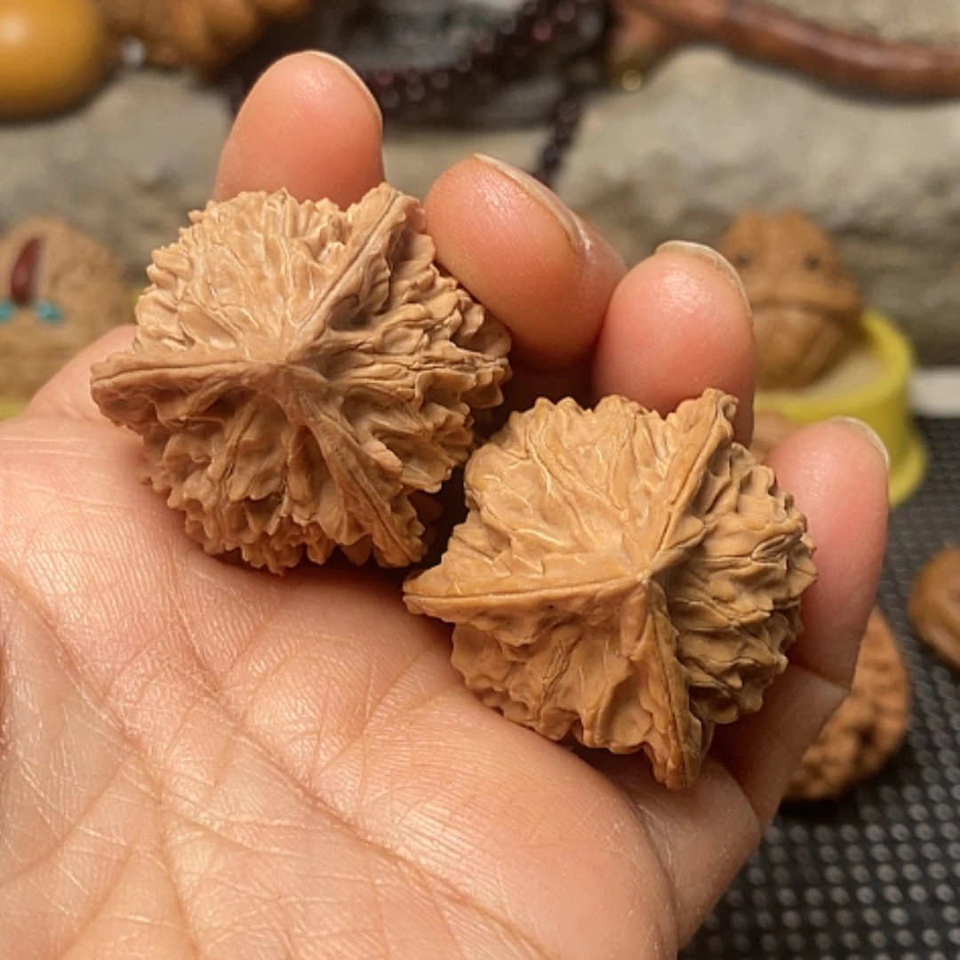 【闪购商品】把件文玩核桃盘山三棱