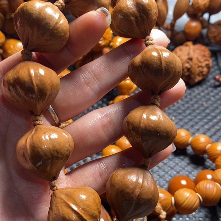 吊坠橄榄核¥****¥大四花