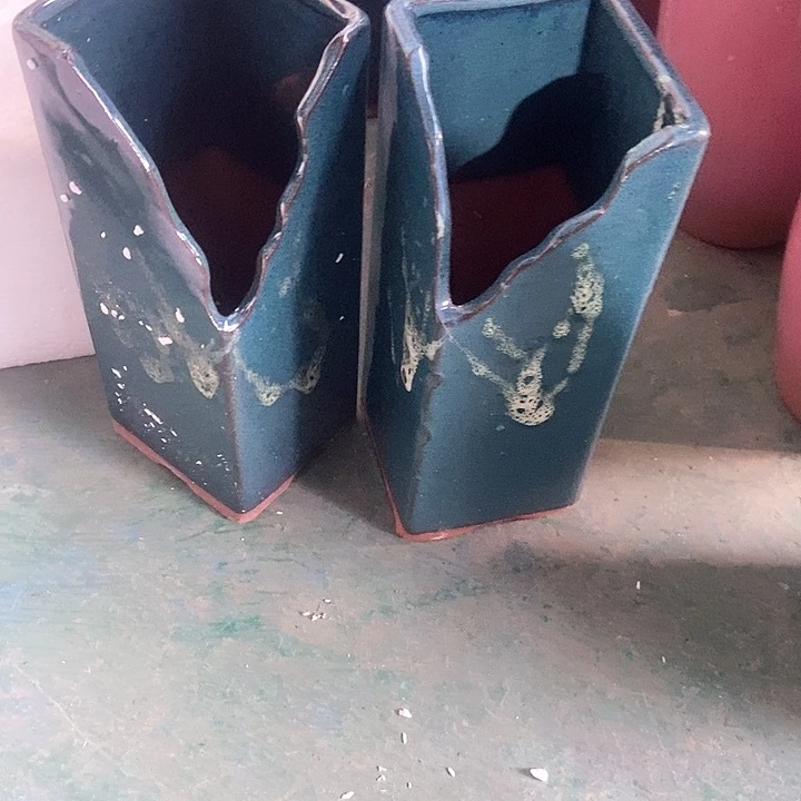 红陶口10。高24。。。