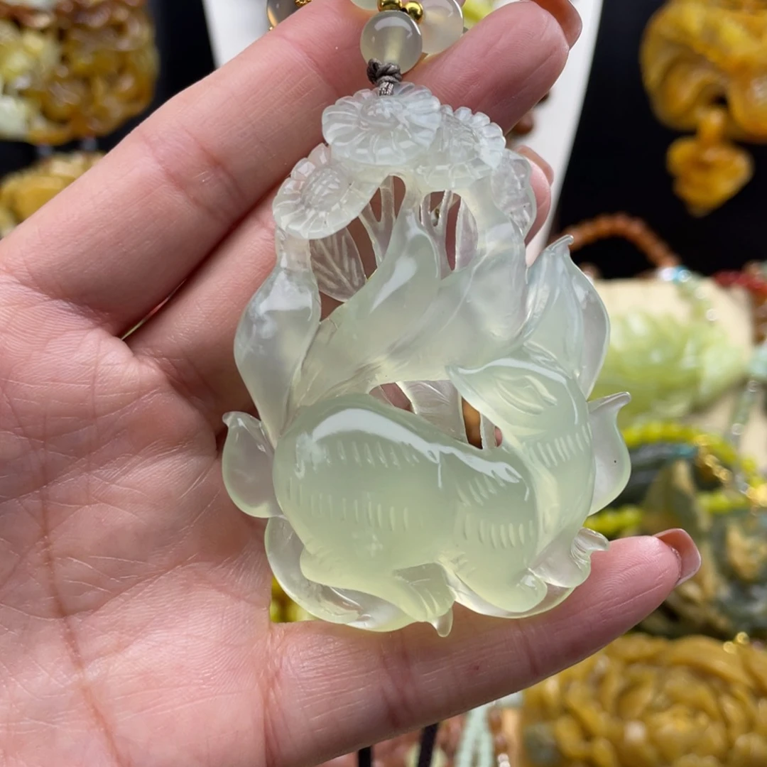 未镶嵌蛇纹石玉颈饰