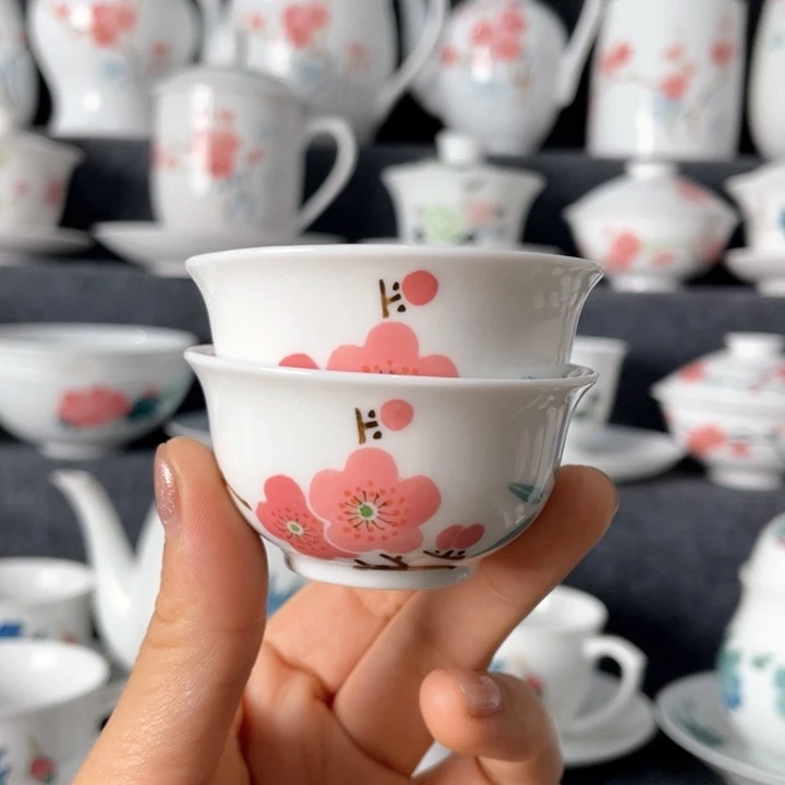 龙***逸景德镇陶瓷小杯子一对