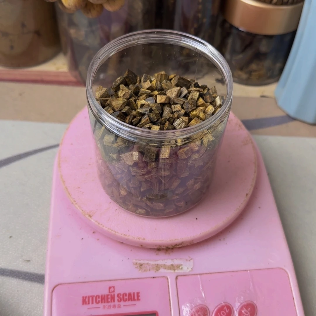 用***户沉香碎屑沉香乌身圆叶101克