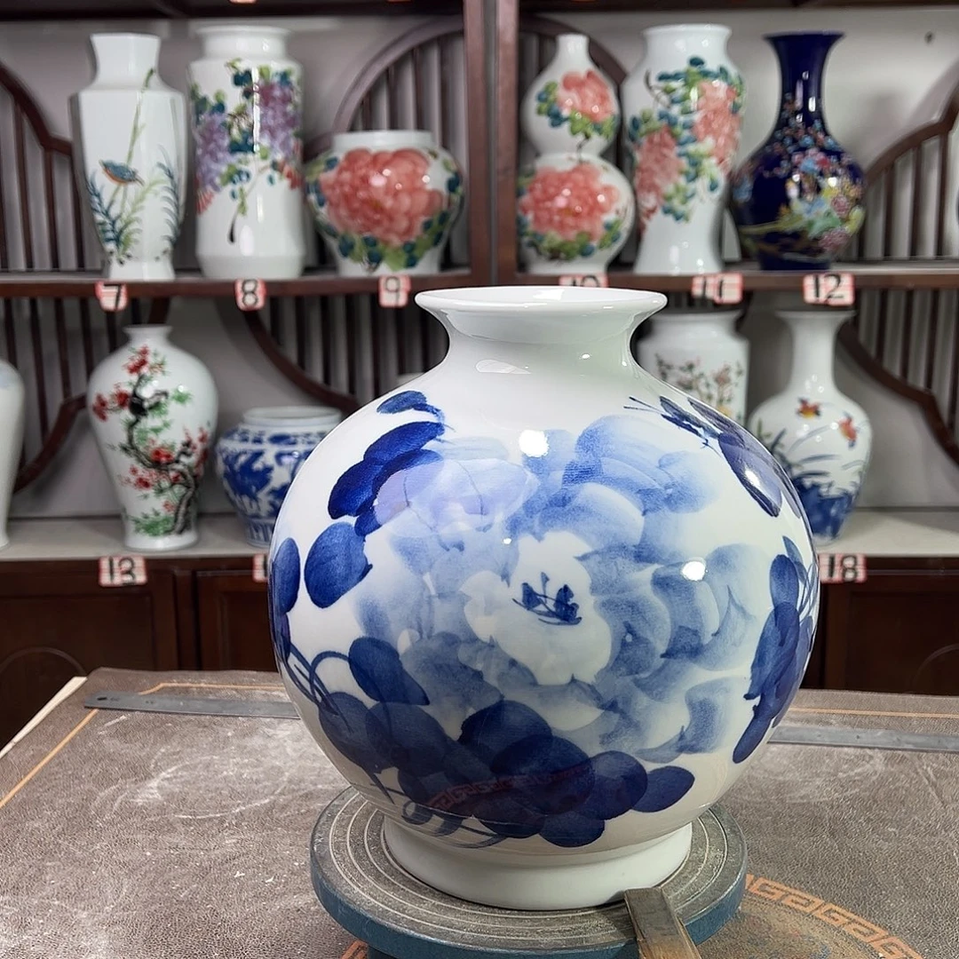 陶摆件景德镇陶瓷石青牡