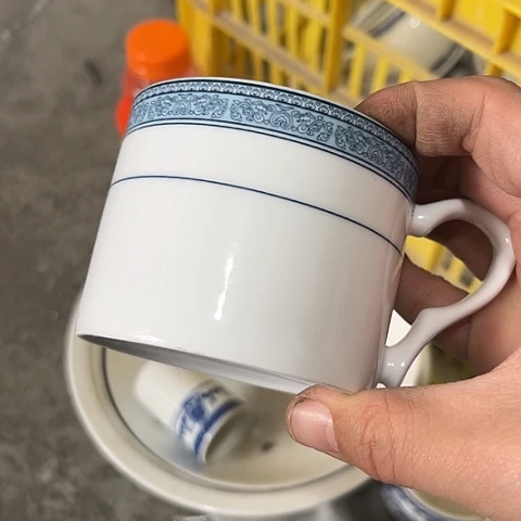 其他瓷咖啡杯一个陶瓷