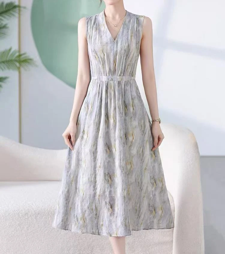 751-760  孤品2025时尚显瘦连衣裙女