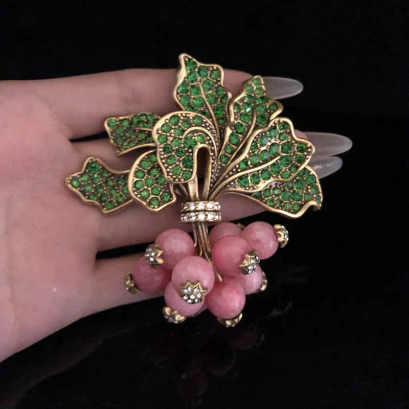 铜合金胸针 中古萝卜胸针甜美气质小众设计胸针