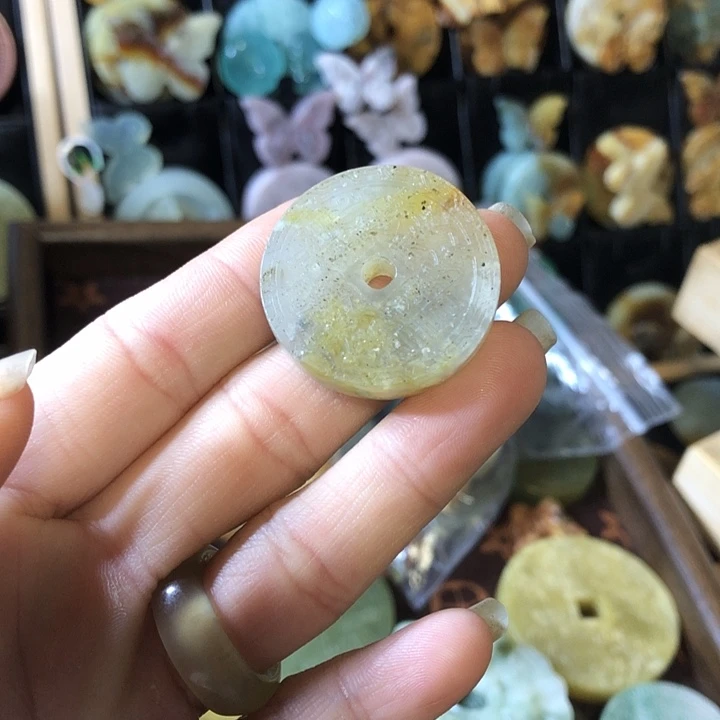岫玉未镶嵌岫玉挂件