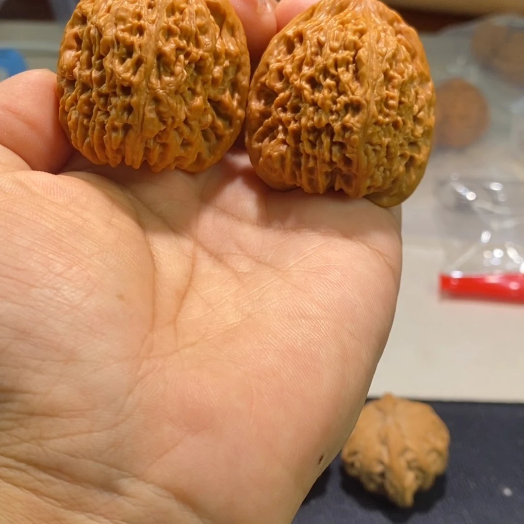 文玩核桃把件061，高炮南将石