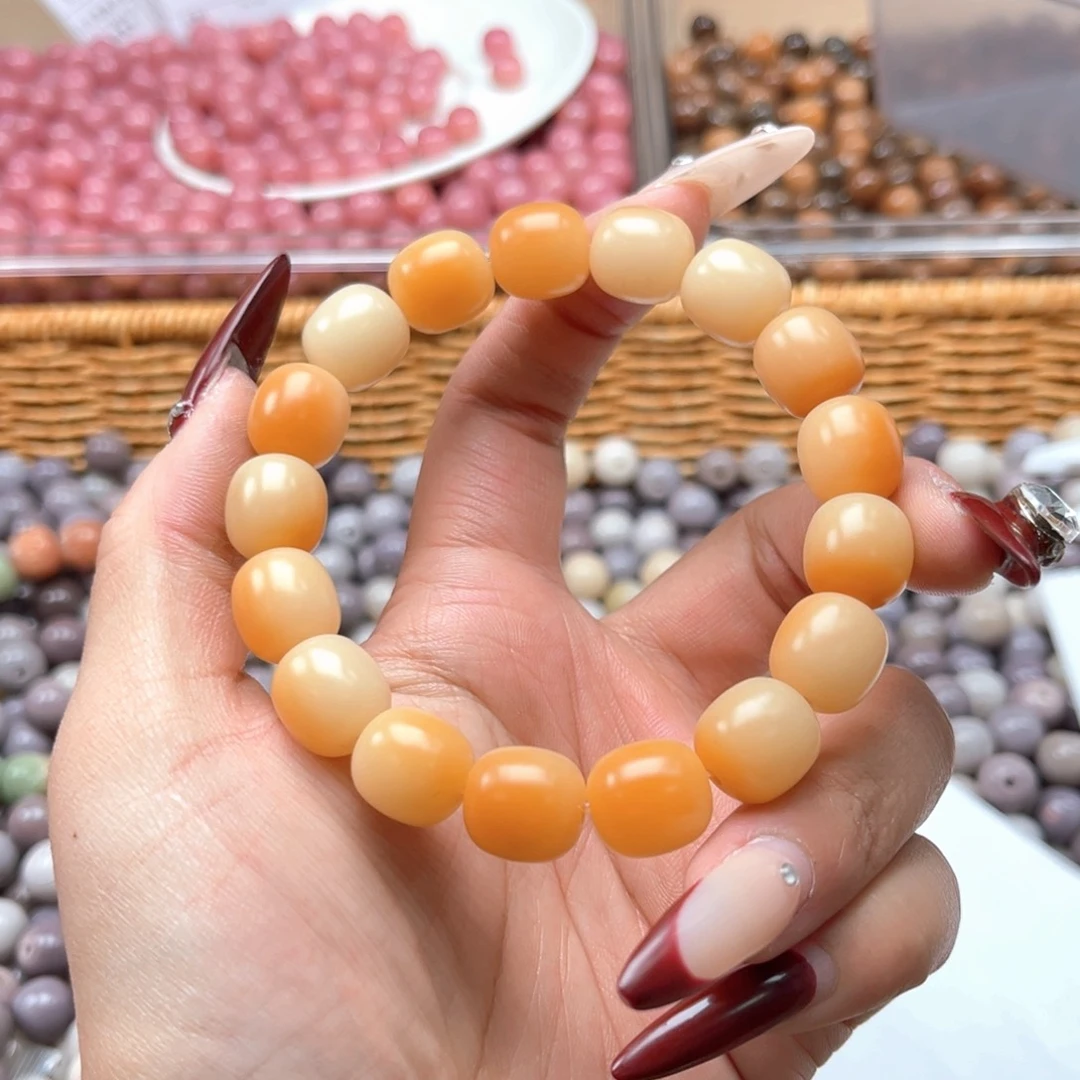 白玉菩提吊坠c13mm55颗。 闪电纹枣珠