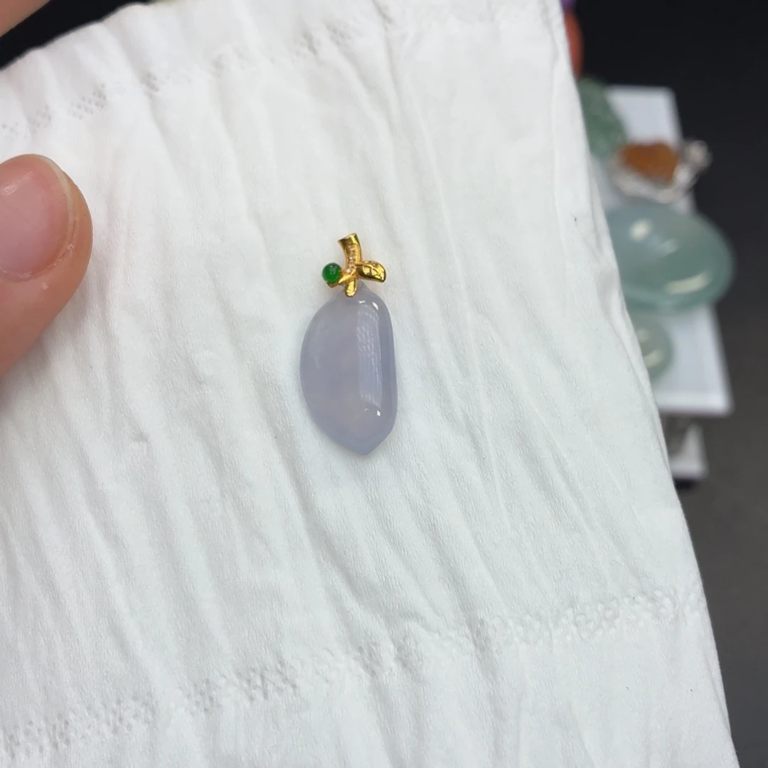 S****翡翠18K金镶嵌颈饰冰紫买断