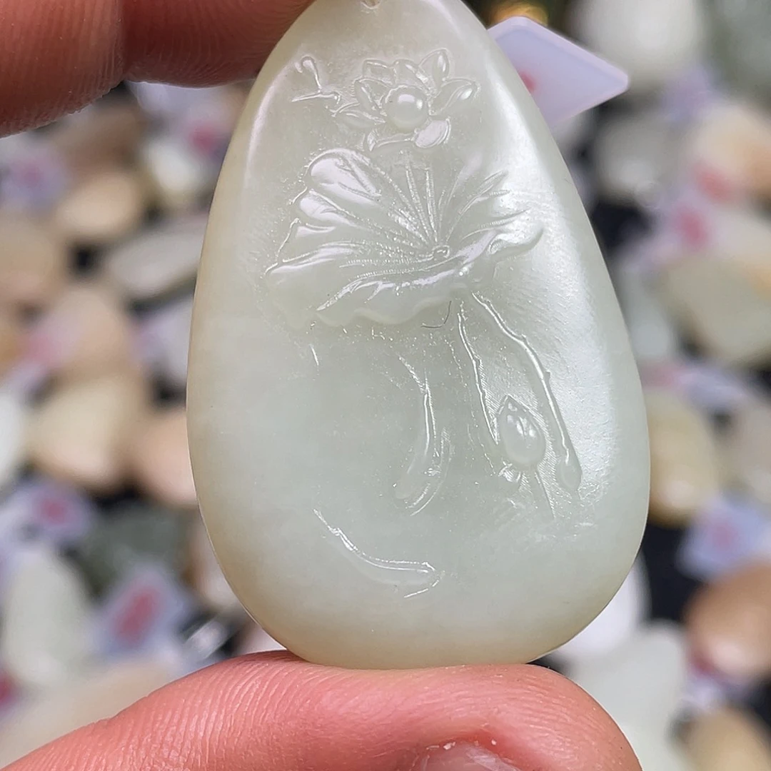 和田玉（糖玉）未镶嵌吊坠(不含链)吊坠