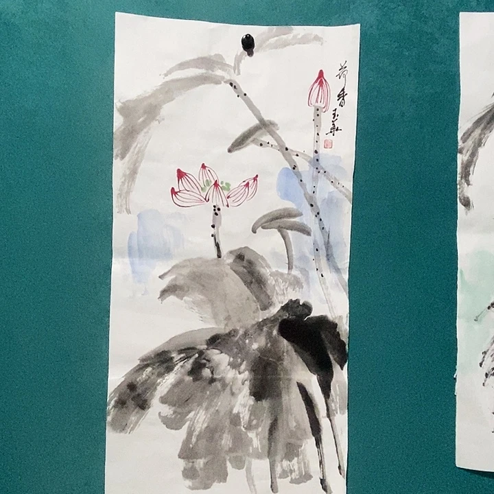 国画四尺四开荷花