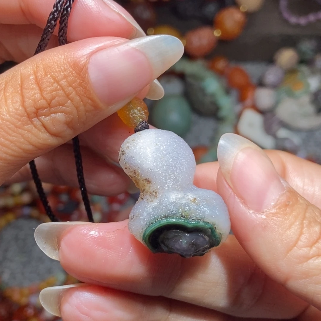 未镶嵌玛瑙/玉髓珠宝半成品