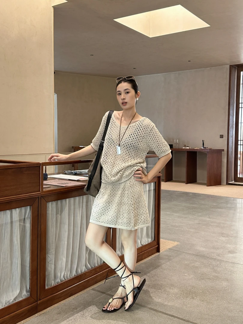 【福福!NO!NO!NO!】波西米亚慵懒感设计感镂空针织短裙 Alter160