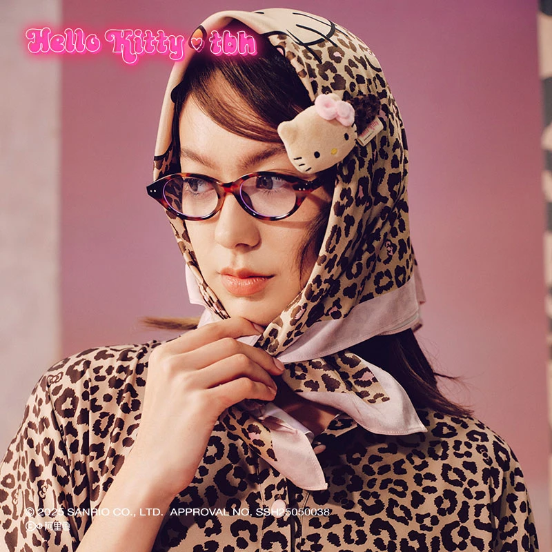 tbh/野兽派家居三丽鸥Hello Kitty桑蚕丝复古风豹纹方巾丝巾披肩