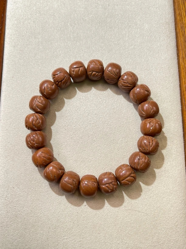 龙纹桃核老型13mm手工打磨