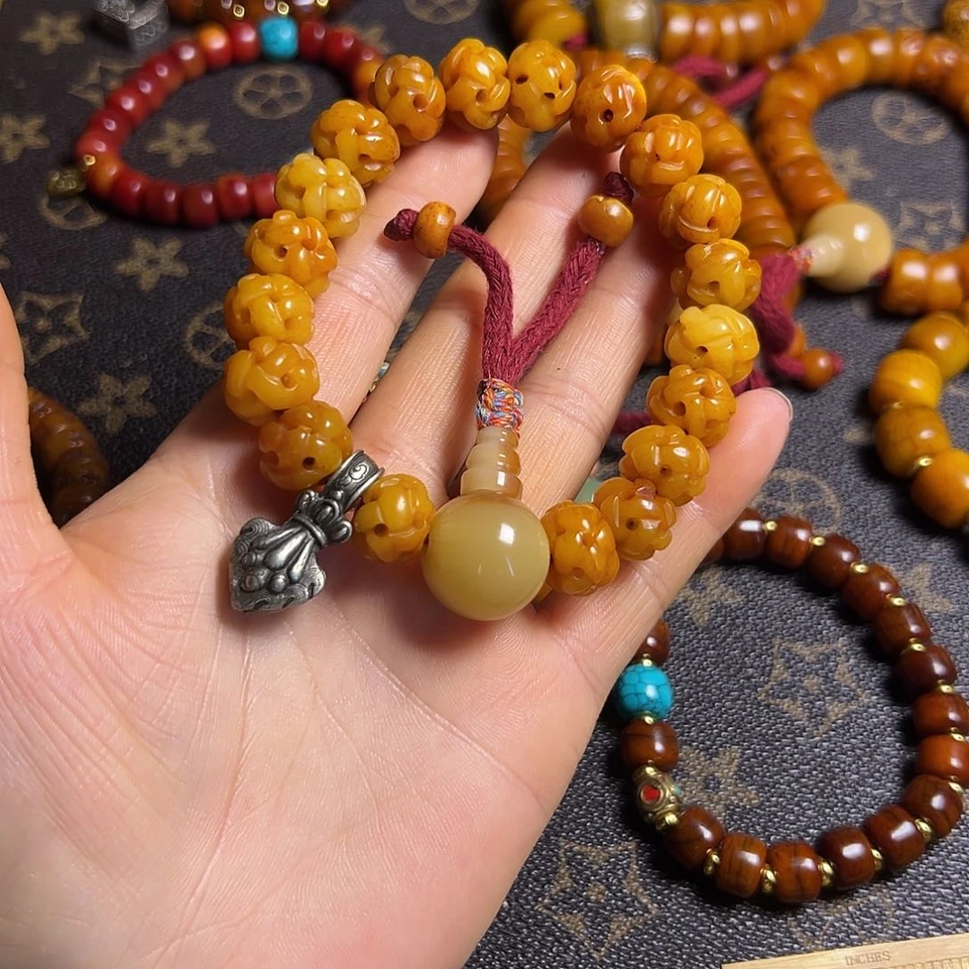 香榧木藏区手串牛骨