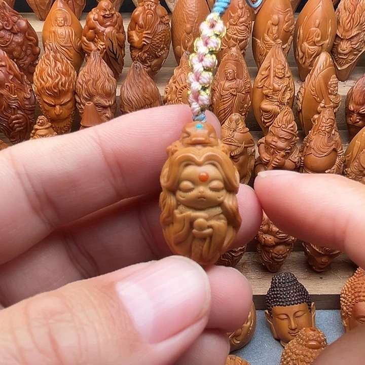 吊坠橄榄核17龙女