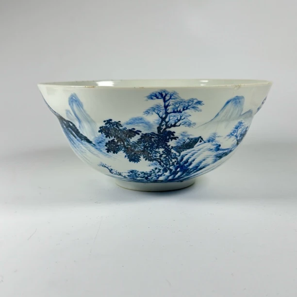 民国蓝料彩山水纹碗