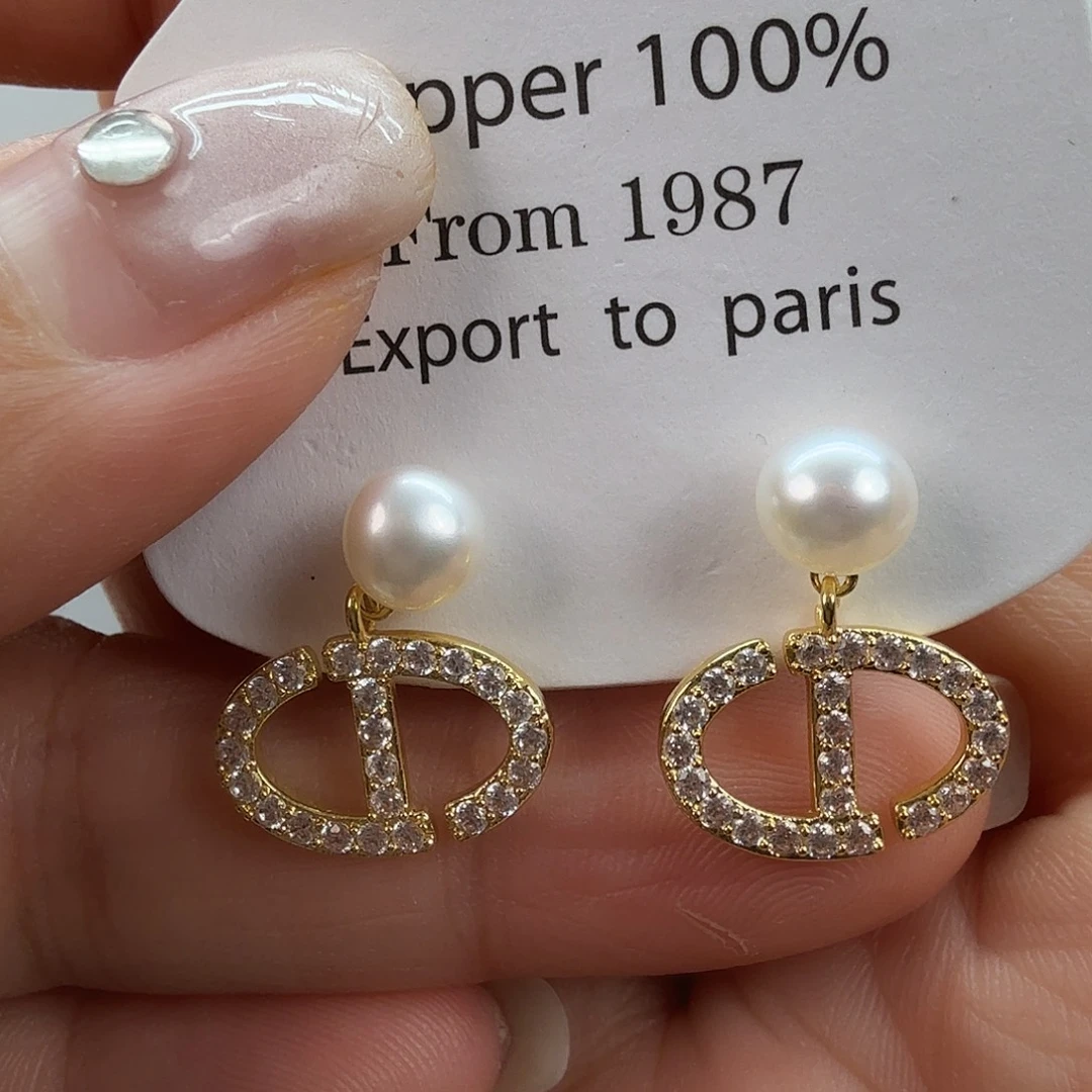 淡水珍珠未镶嵌耳饰