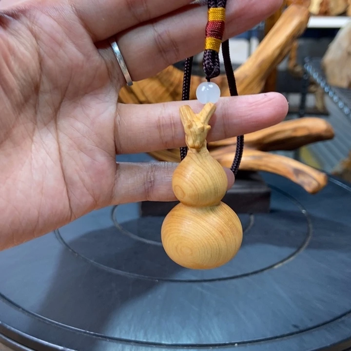 柏木（崖柏）手把件